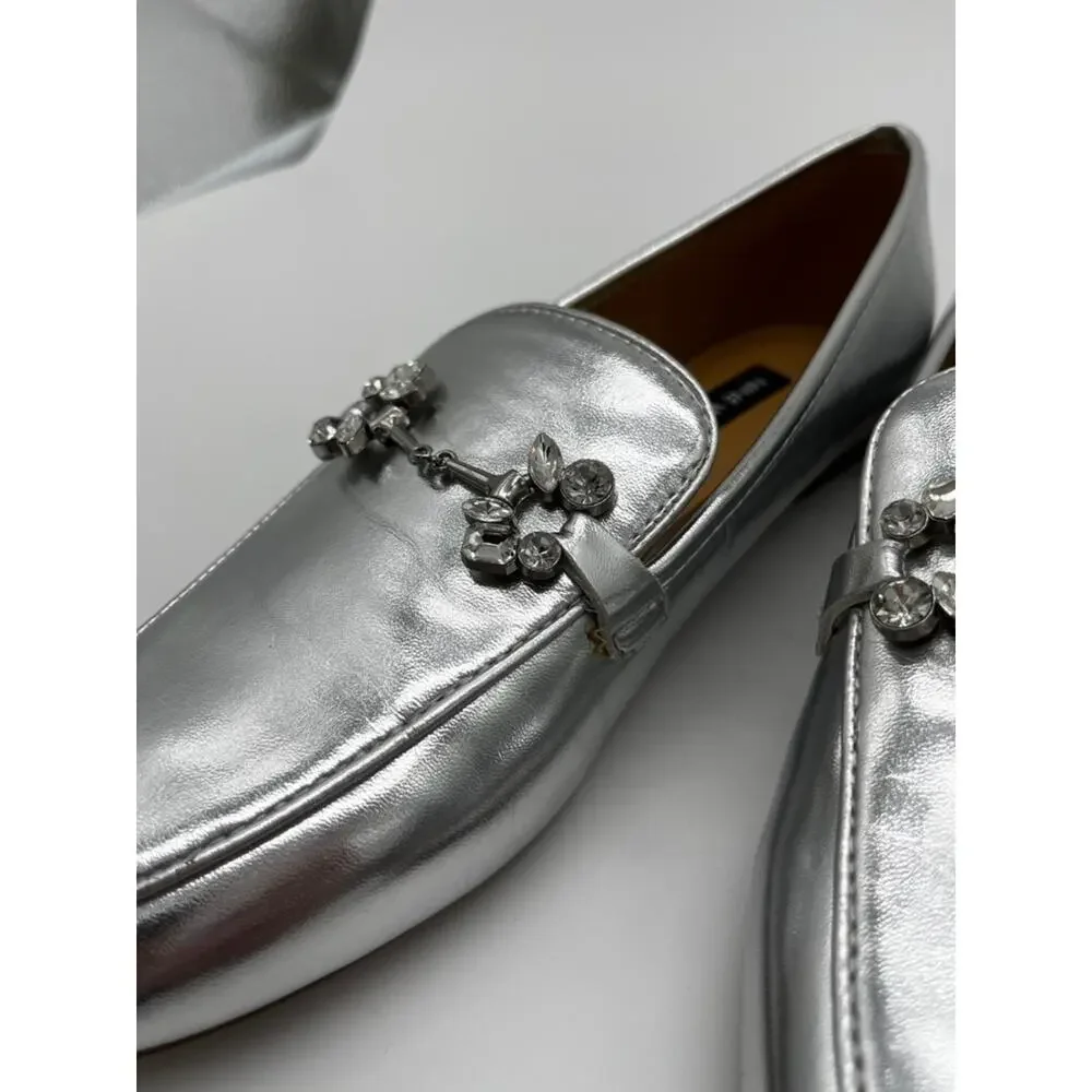 Nine West Bennit Bit Chain Loafers Metallic Silver - Size 7